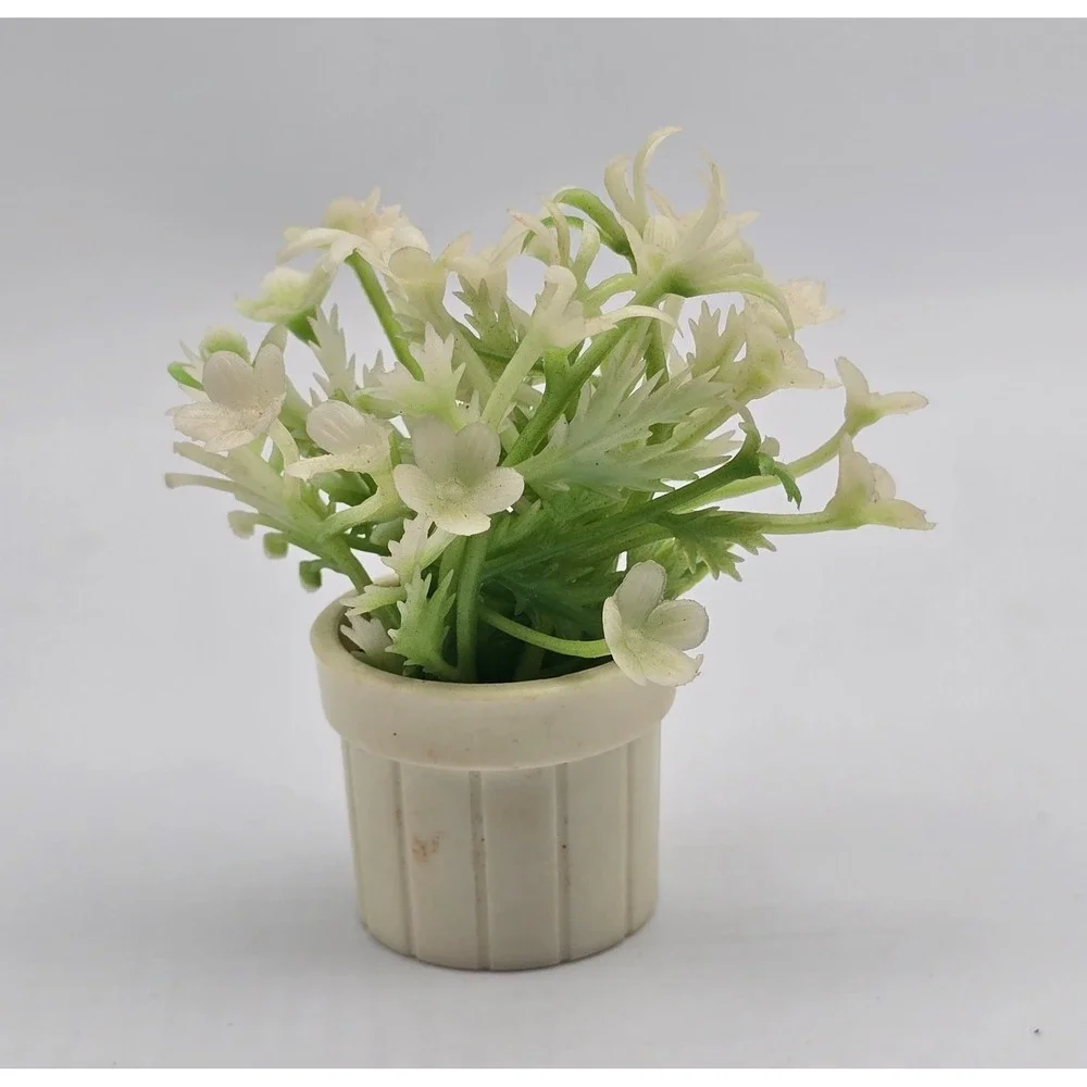 Vintage TOMY‎ Dollhouse White Planter Pot with Flowering Plant 3